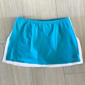 Nike athletic skirt, skort, size M womens turquoise blue